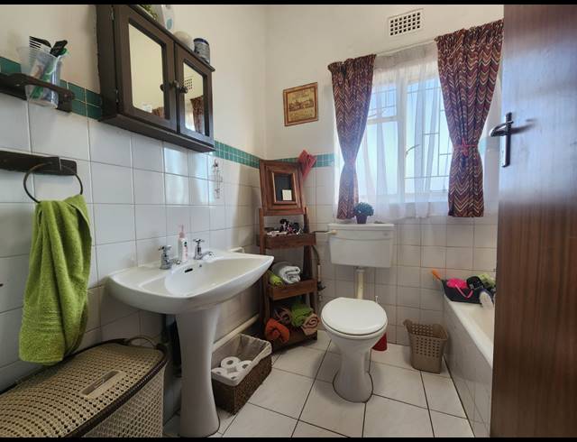 2 BEDROOM TOWNHOUSE FOR SALE IN THREE RIVERS
